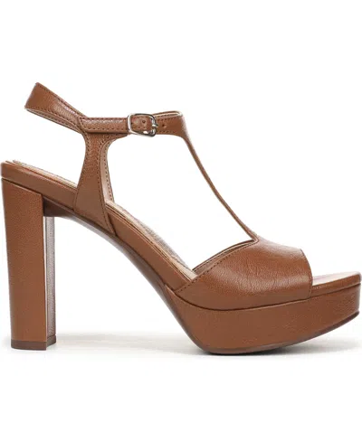 Naturalizer Miller Platform Sandal In Brown