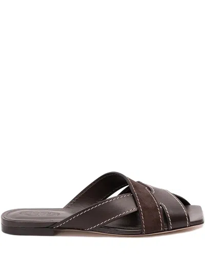 Tod's Flat Leather Sandals With Crossed Straps Shoes In Brown