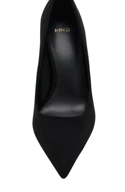 Mango Pointed Toe Pump In Black