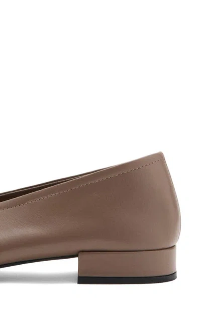 Mango Square Toe Pump In Brown