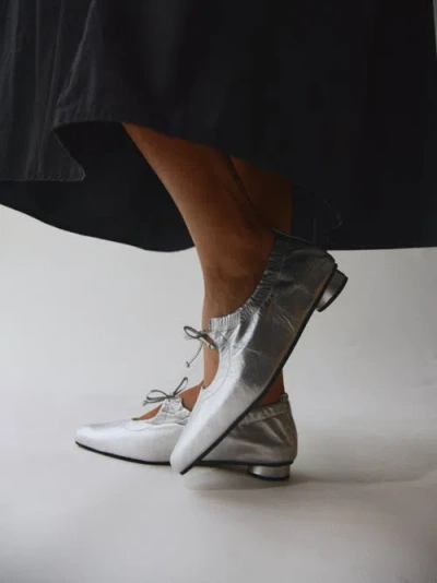 Alta Gemma Flats In Gray