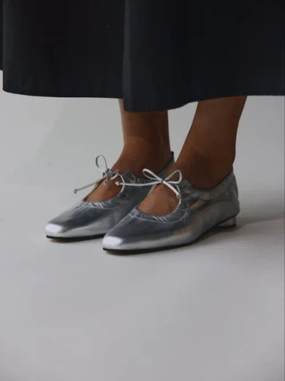 Alta Gemma Flats In Gray