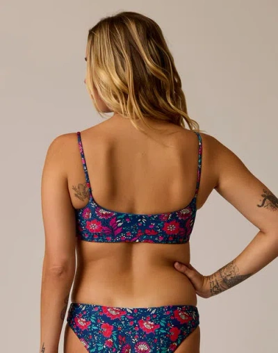 Carve Designs Escondido Compression Reversible Top In Multi