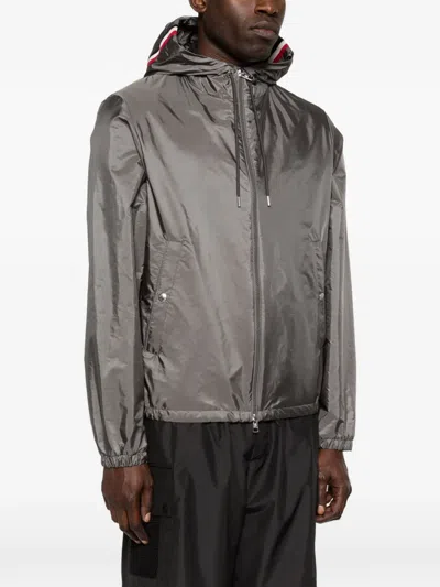 Moncler Logo-patch Jacket In Gray