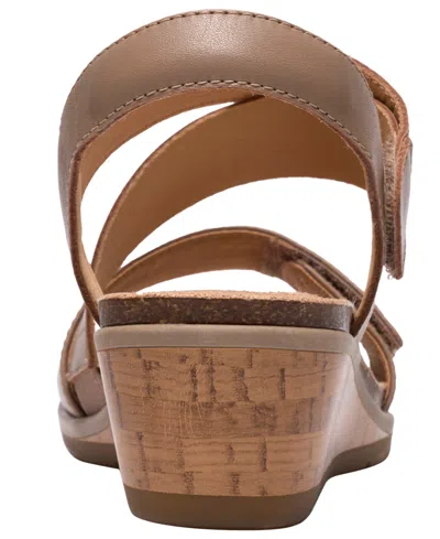 Clarks Kacha Wave Wedge Sandal In Brown