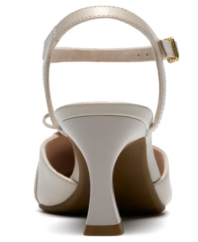 Clarks Tammitha Bar Pump In White
