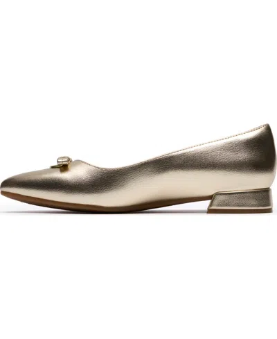 Clarks Natalyn Trim Charm Flat In Gold