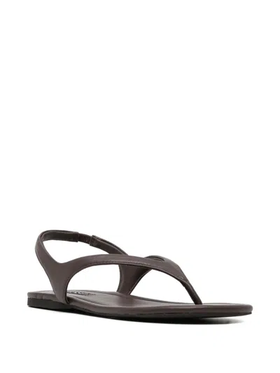 Senso Nessa Flat Sandals In Brown