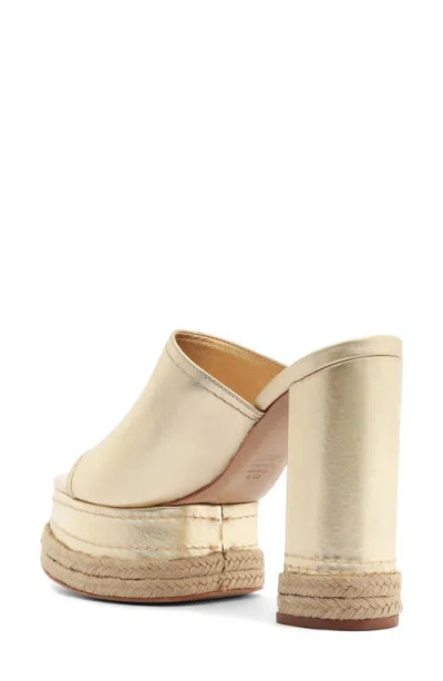 Schutz Darah Platform Sandal In Silver