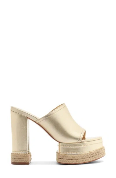 Schutz Darah Platform Sandal In Silver