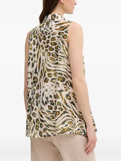 Marc Aurel Buttoned Sleeveless Top In Brown