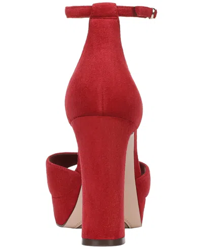 Naturalizer Delphie In Red