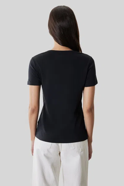 Robert Barakett The Barakett Women's V Tee In Black