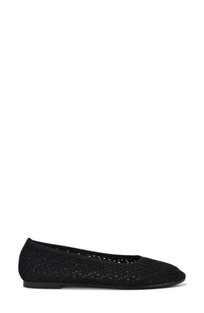 Nine West Burnne Ballet Flat In Black