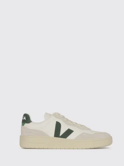 Veja V-90 Sneaker In White