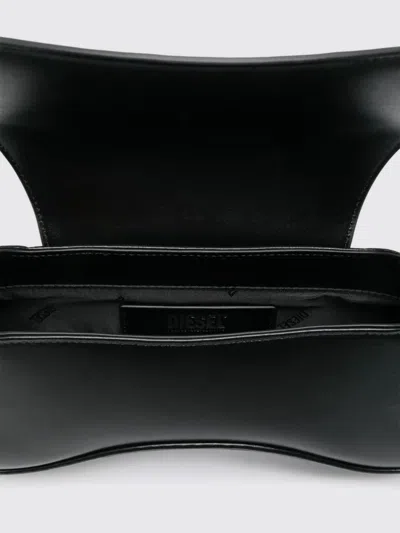Diesel Play Logo Plaque Shoulder Bag In Black