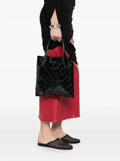 Bao Bao Issey Miyake Lucent Geometric-pattern Shoulder Bag In Black