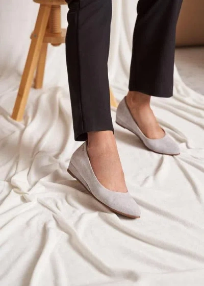 Viscata Roma Suede Flats In Ash Grey