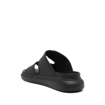 Alexander Mcqueen Elevated Rubber Sandals For Women In Black