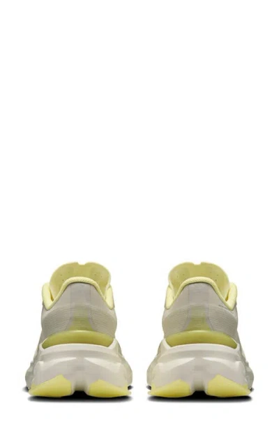 On Cloudpulse 2 Training Shoe In Neutral