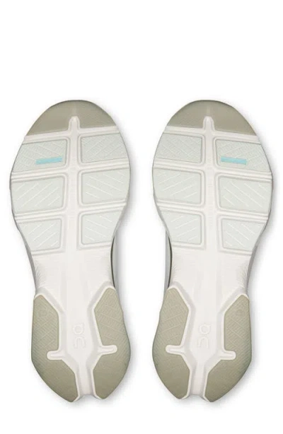 On Cloudpulse 2 Training Shoe In Multi