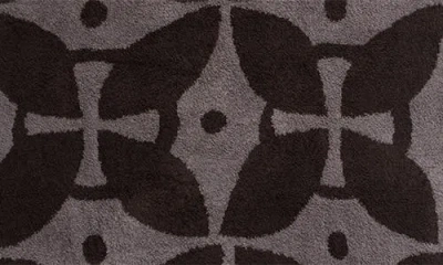 Barefoot Dreams 'covered In Gray