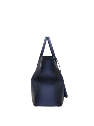 Ferragamo Handle Shoulder Bag In Black