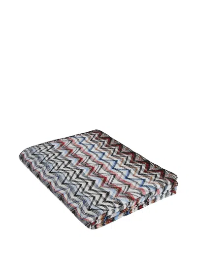Missoni Zigzag-pattern Blanket In Brown