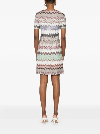 ZIGZAG SHORT-SLEEVE DRESS