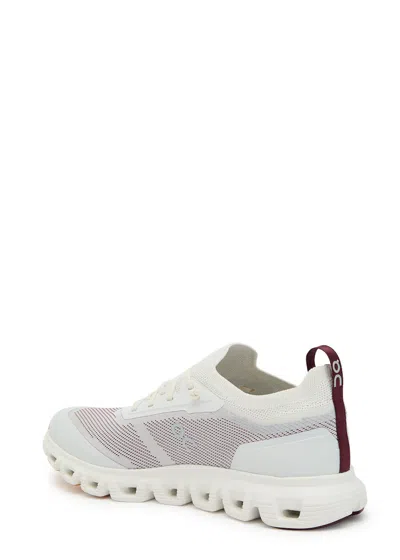 On Cloud 6 Versa Panelled Mesh-knit Sneakers In White