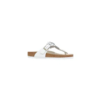 Birkenstock Gizeh Thong Sandals With Floral Buckle Fastening In Black