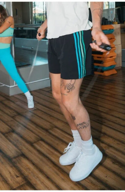 Vitality Short In Multi