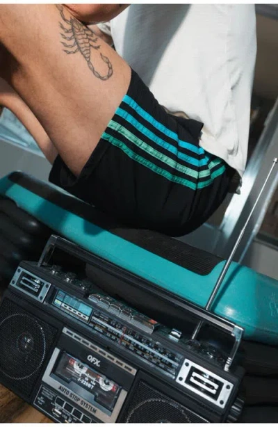 Vitality Short In Multi