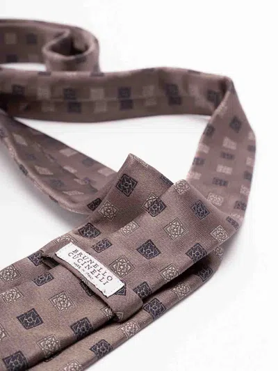 Brunello Cucinelli Men Silk Tie With Pattern In Pink