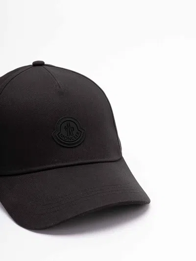 Moncler Logo Patch Adjustable Baseball Cap In Black