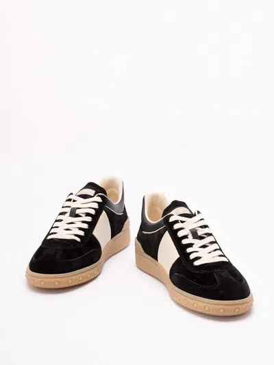 Valentino Upvillage Logo Sneakers Round Toe Rubber In Multi