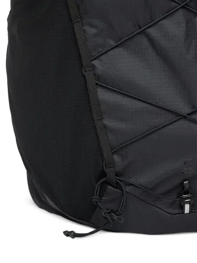 Salomon Xt 25 Drawstring Backpack In Black