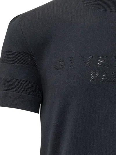 Givenchy Logo Short Sleeve Knitted Top In Black