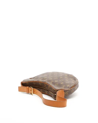 Pre-owned Louis Vuitton Monogram Croissant Mm Bag In Brown