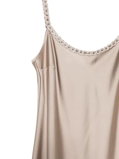 搭链边饰中长连衣裙