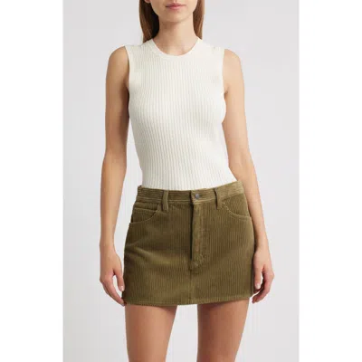 Frame The Fine Cable Sleeveless Sweater In White