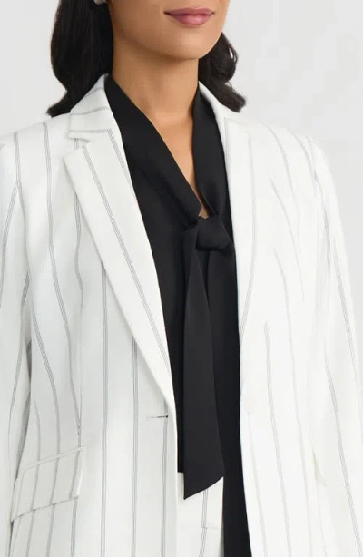 Kasper One-button Jacket In White