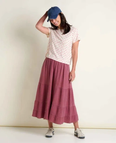 Toad And Co Re-form Crew In Pink