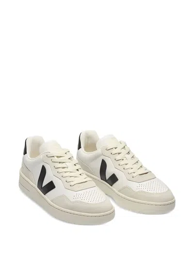 Veja V90 White Sneaker With Side Logo And Perforated Toe In Leather Unisex
