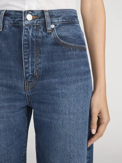 Frame The Bow In Blue