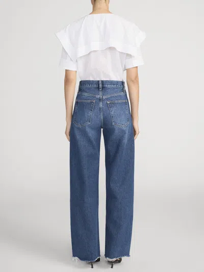 Frame The Bow In Blue