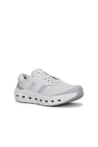 On Cloudrunner 3 In White