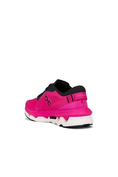 On Cloudze Sneaker In Pink