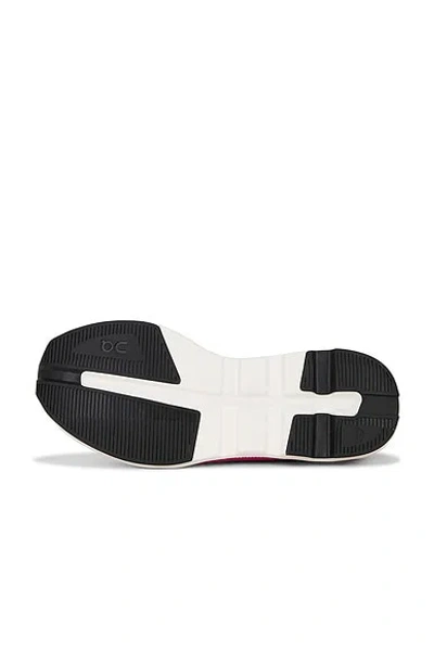 On Cloudze Sneaker In Pink