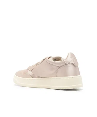 Autry Lace-up Sneakers In White